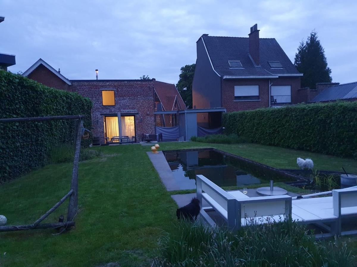 Gezellige Moderne Woning Met Zwemvijver Halle  Exteriör bild